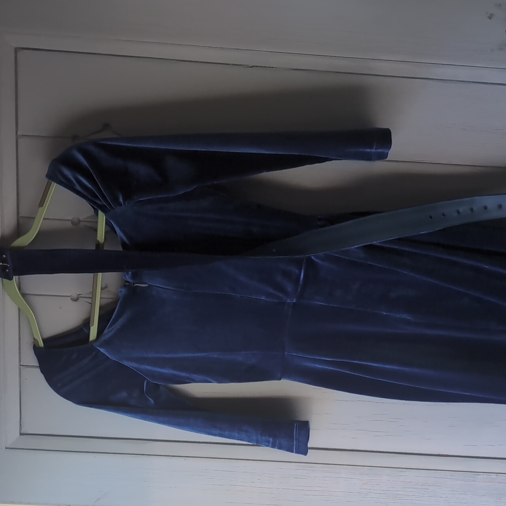 Starlet Wiggle Dress in Blue Velvet S - Picture 5 of 6
